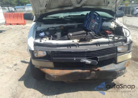 1998 Chevrolet Astro Cargo Van from USA, damaged, VIN 1GCDM19W2WB203438